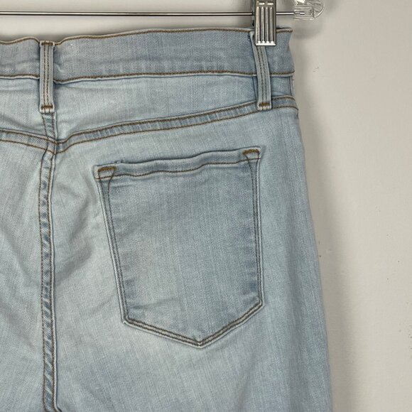 Light Wash Skinny Crop Jeans - Women's - Picture 9 of 14